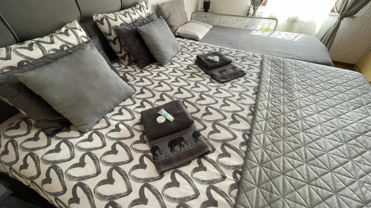Lux Apartment Barbara Πόρετς Εξωτερικό φωτογραφία