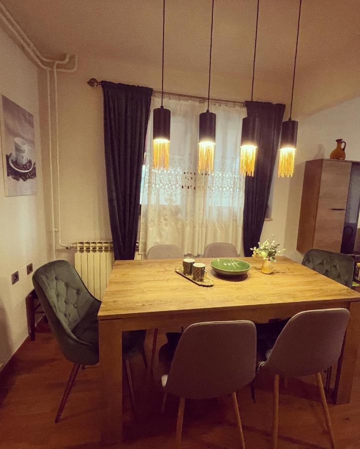 Lux Apartment Barbara Πόρετς Εξωτερικό φωτογραφία