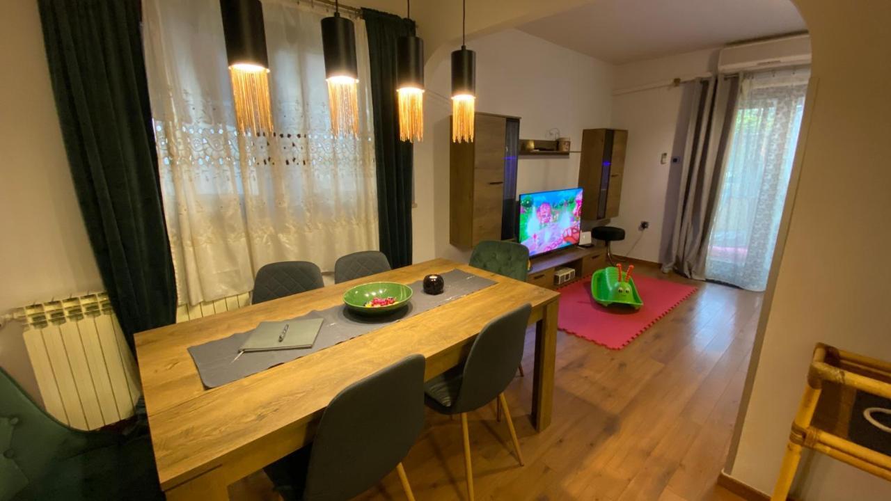 Lux Apartment Barbara Πόρετς Εξωτερικό φωτογραφία
