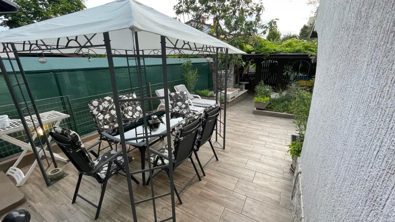 Lux Apartment Barbara Πόρετς Εξωτερικό φωτογραφία