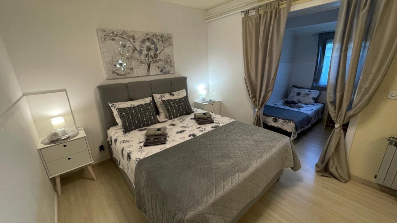 Lux Apartment Barbara Πόρετς Εξωτερικό φωτογραφία