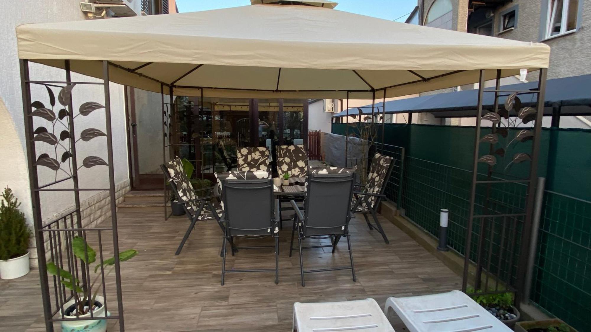 Lux Apartment Barbara Πόρετς Εξωτερικό φωτογραφία